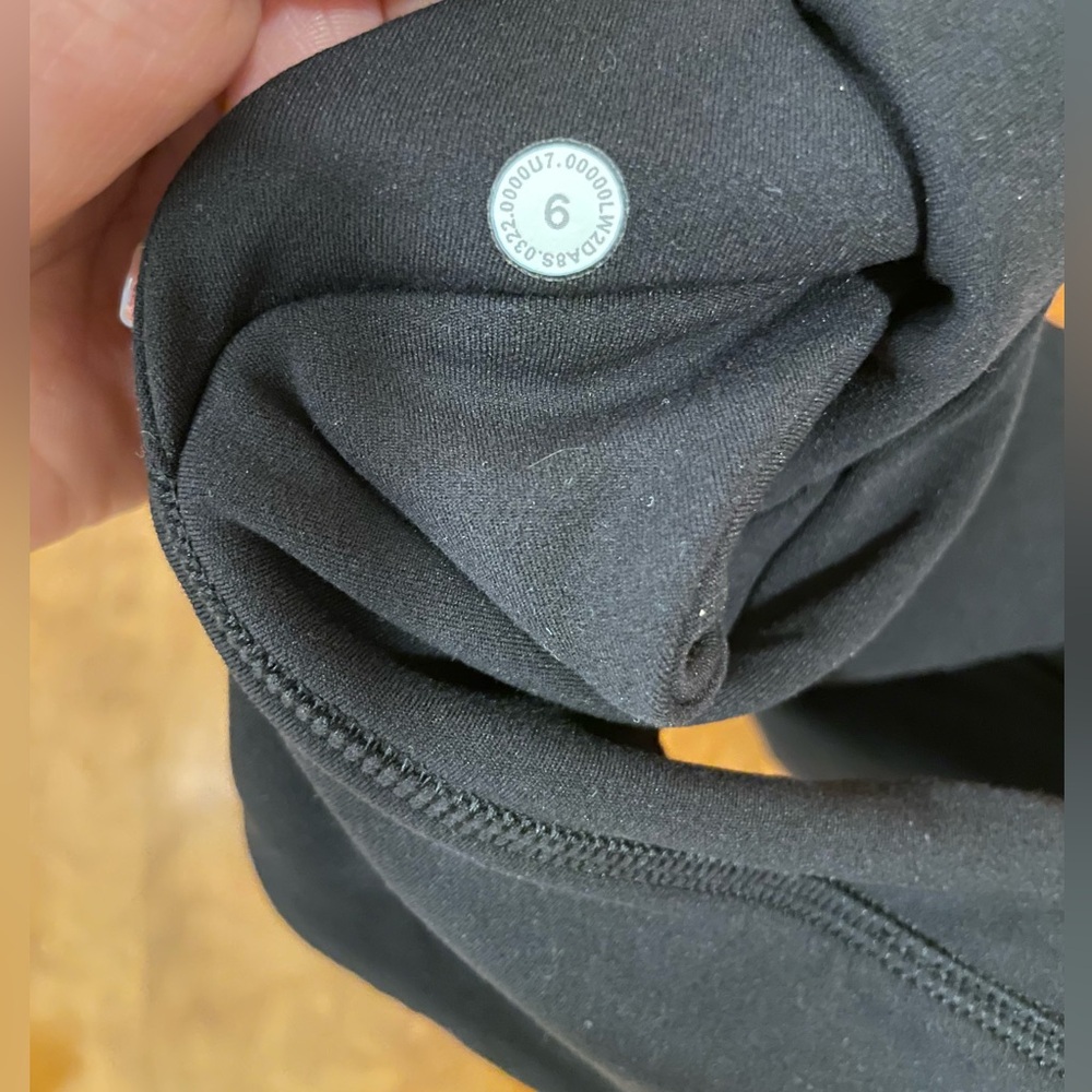 Lululemon Align Reversible Bra Light Support A/B Cup - Picture 3 of 3